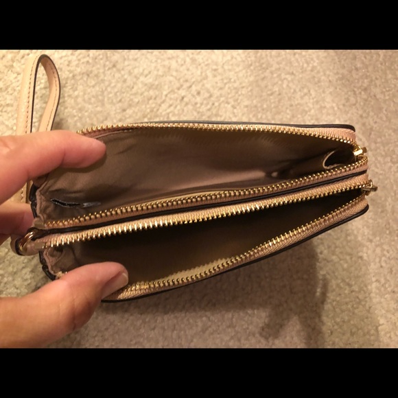 Coach double zip wristlet - Picture 4 of 4